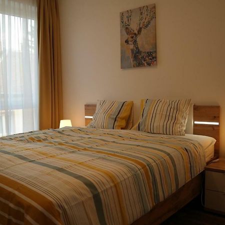 Holiday Apartman With Free Parking Győr Eksteriør billede